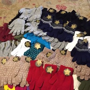 Lot of 20 pair knit gloves new (Lot1)